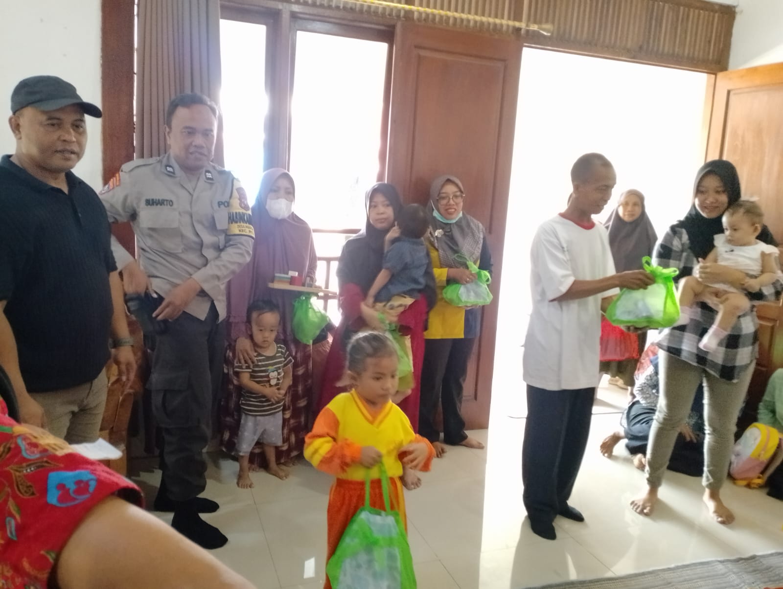 Aksi JUMINAH bersama Camat Pitu di Dusun KarangPucang, Desa Ngancar